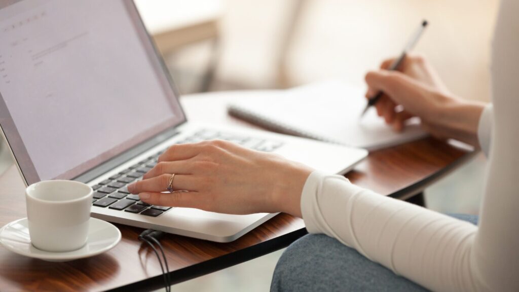 理想の暮らしを書き出すイメージ